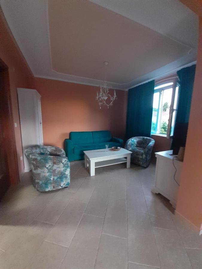 Apartmani Tanja Tivat Buitenkant foto