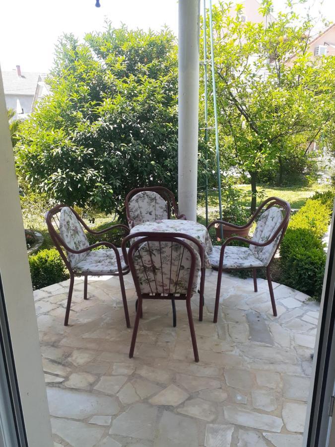 Apartmani Tanja Tivat Buitenkant foto