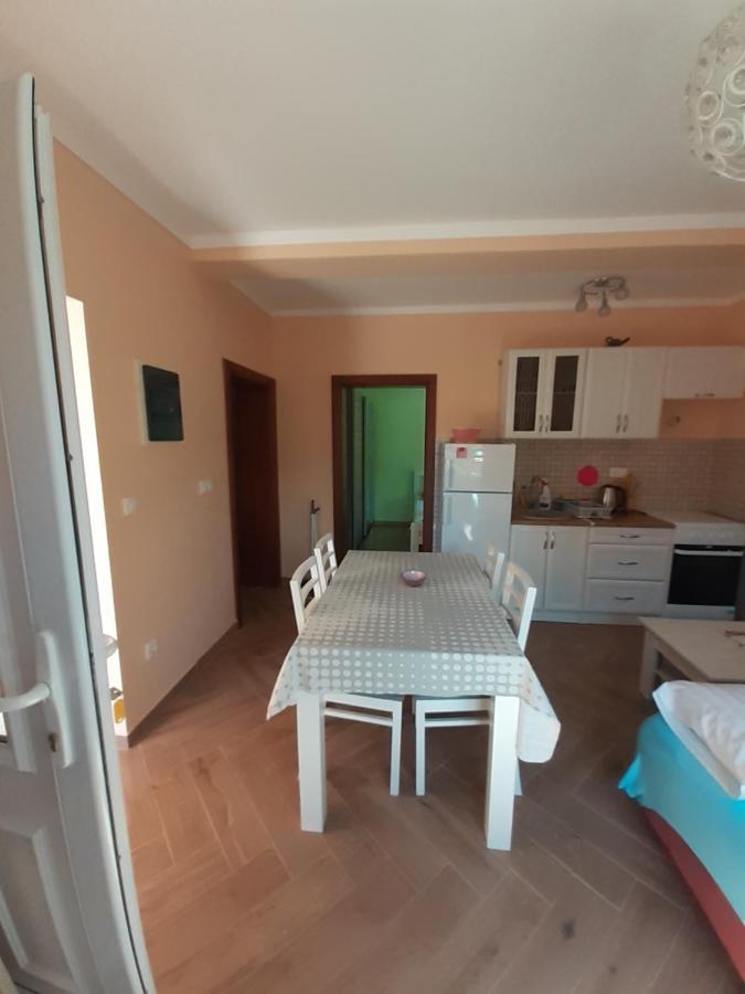 Apartmani Tanja Tivat Buitenkant foto