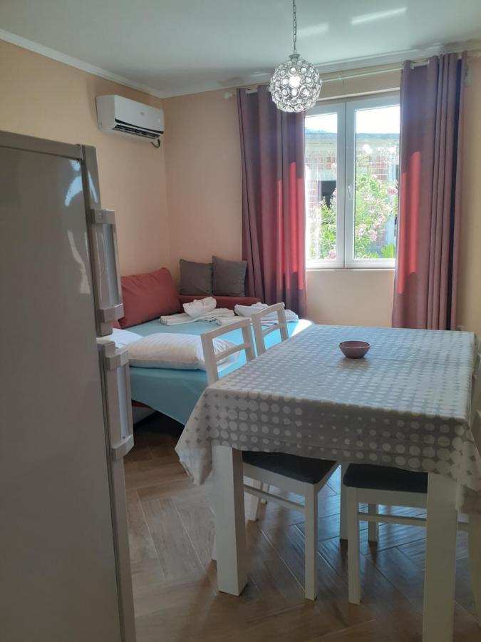 Apartmani Tanja Tivat Buitenkant foto