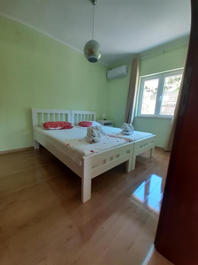 Apartmani Tanja Tivat Buitenkant foto