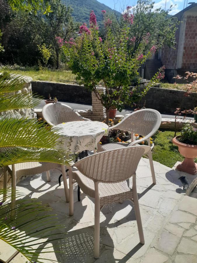Apartmani Tanja Tivat Buitenkant foto
