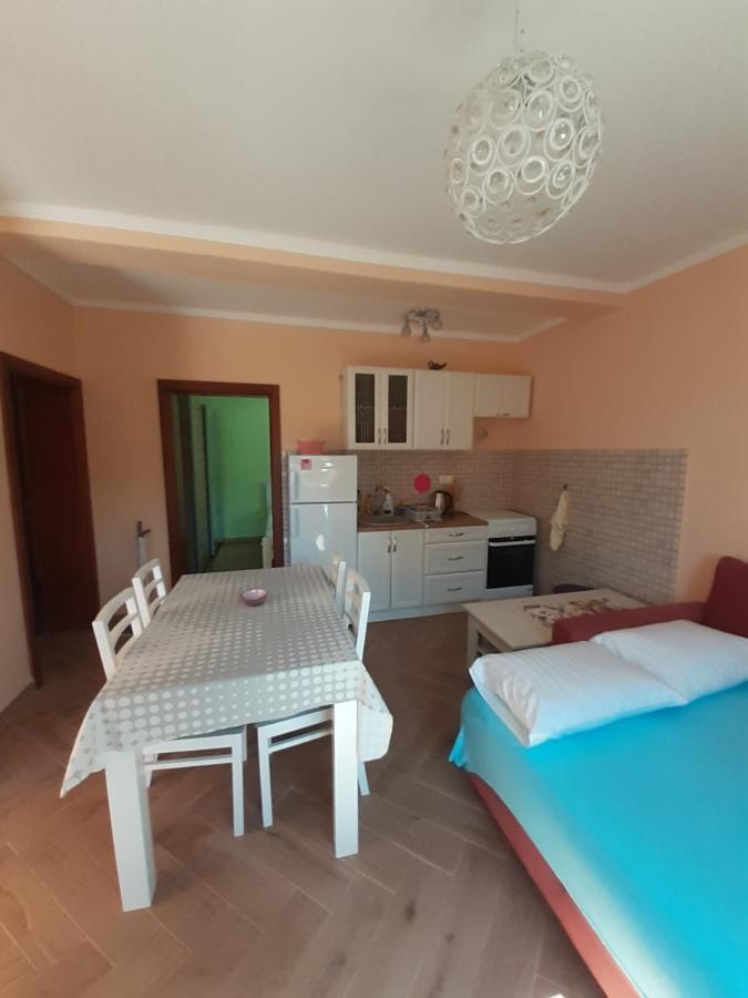 Apartmani Tanja Tivat Buitenkant foto