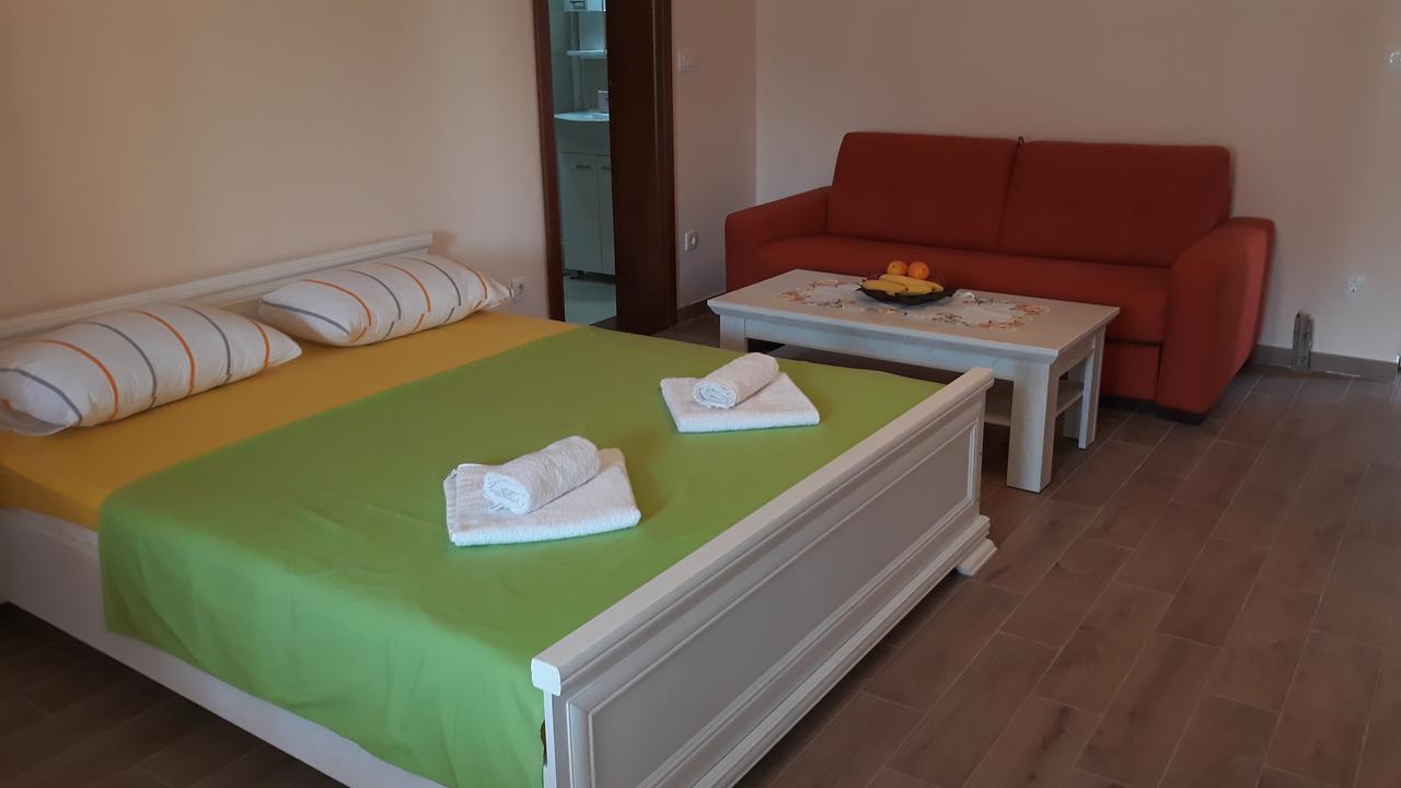 Apartmani Tanja Tivat Buitenkant foto
