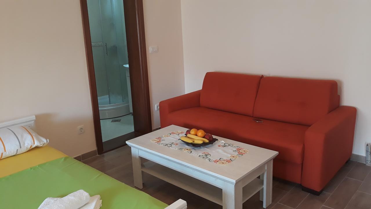 Apartmani Tanja Tivat Buitenkant foto