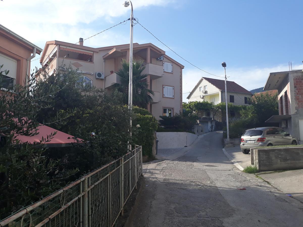 Apartmani Tanja Tivat Buitenkant foto