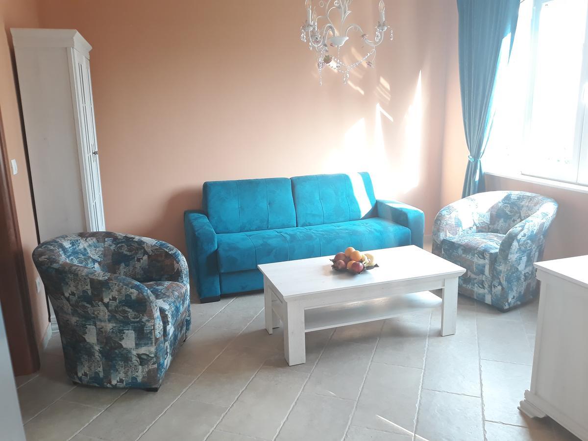 Apartmani Tanja Tivat Buitenkant foto